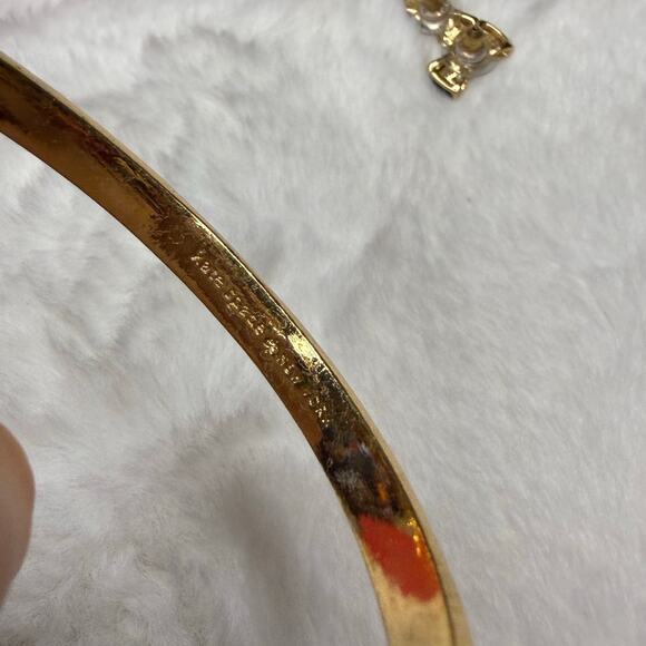 Kate Spade Black Gold-Tone Bow Bracelet and Earrings Set - Picture 5 of 9